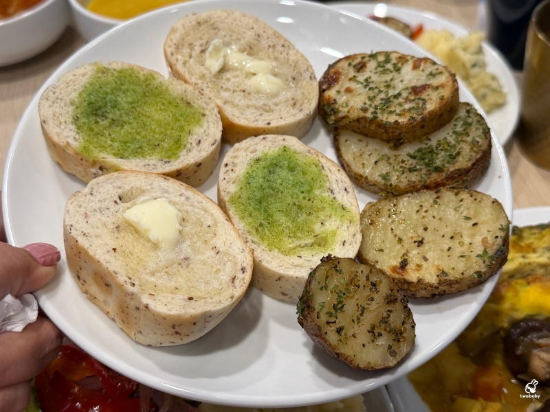 帝拉摩義式餐廳 地中海料理吃到飽500元有找 蔬食沙拉品項多又清爽！ @兔貝比的菲比尋嚐