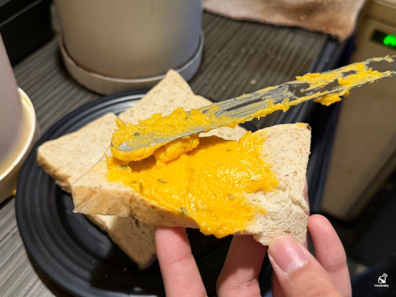 樹林大眾牛排 超過40年的平價牛排館 招牌炙燒起司太邪惡！內用濃湯、鐵板麵、烤吐司、飲料與冰淇淋免費吃！ @兔貝比的菲比尋嚐