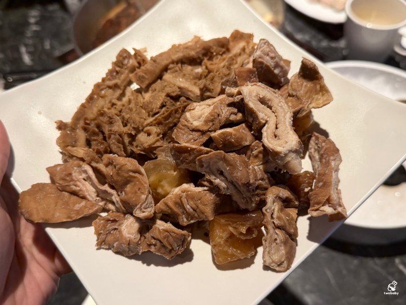 辛殿麻辣鍋松江店|台北經典吃到飽麻辣鍋 招牌紅白湯 肉海鮮甜點一次滿足! @兔貝比的菲比尋嚐 辛殿麻辣鍋松江店|台北經典吃到飽麻辣鍋 招牌紅白湯 肉海鮮甜點一次滿足! @兔貝比的菲比尋嚐