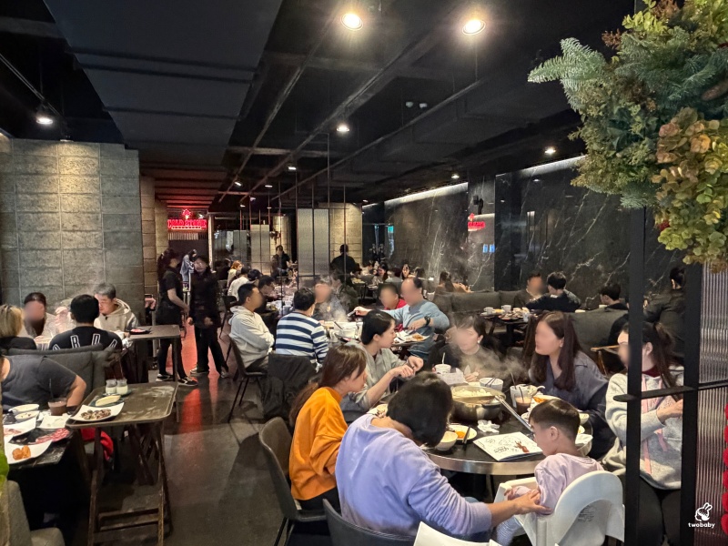 辛殿麻辣鍋松江店|台北經典吃到飽麻辣鍋 招牌紅白湯 肉海鮮甜點一次滿足! @兔貝比的菲比尋嚐 辛殿麻辣鍋松江店|台北經典吃到飽麻辣鍋 招牌紅白湯 肉海鮮甜點一次滿足! @兔貝比的菲比尋嚐