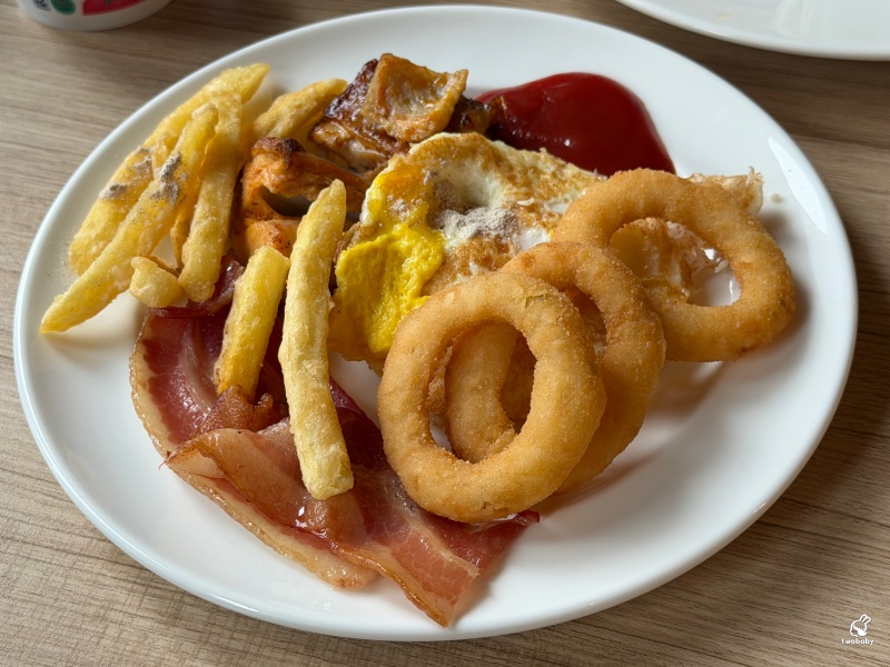 宜蘭住宿推薦｜村却國際溫泉酒店，一泊二食升級星隅客房＋百萬夜景  超殺團購2大送2小只要7XXX元！