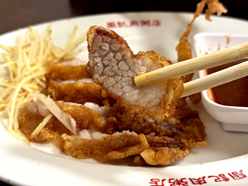 萬華周記肉粥店 老字號台北三大紅燒肉之一 紅燒肉酥脆不油膩搭配古早味肉粥 是必吃在地美食! @兔貝比的菲比尋嚐 萬華周記肉粥店 老字號台北三大紅燒肉之一 紅燒肉酥脆不油膩搭配古早味肉粥 是必吃在地美食! @兔貝比的菲比尋嚐