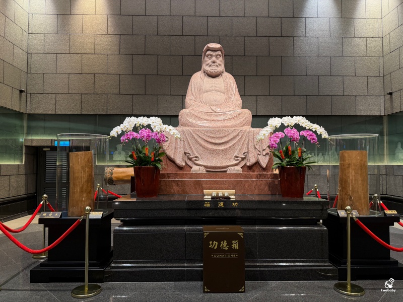南投走春景點推薦|中台禪寺參訪,過年祈福、建築震撼與心靈沉澱一次滿足 @兔貝比的菲比尋嚐 南投走春景點推薦|中台禪寺參訪,過年祈福、建築震撼與心靈沉澱一次滿足 @兔貝比的菲比尋嚐