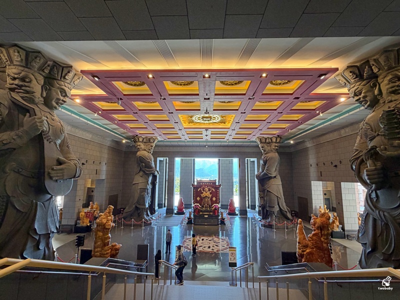 南投走春景點推薦|中台禪寺參訪,過年祈福、建築震撼與心靈沉澱一次滿足 @兔貝比的菲比尋嚐 南投走春景點推薦|中台禪寺參訪,過年祈福、建築震撼與心靈沉澱一次滿足 @兔貝比的菲比尋嚐