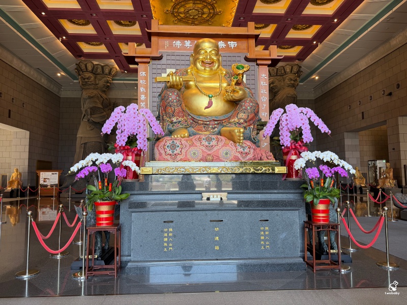 南投走春景點推薦|中台禪寺參訪,過年祈福、建築震撼與心靈沉澱一次滿足 @兔貝比的菲比尋嚐 南投走春景點推薦|中台禪寺參訪,過年祈福、建築震撼與心靈沉澱一次滿足 @兔貝比的菲比尋嚐