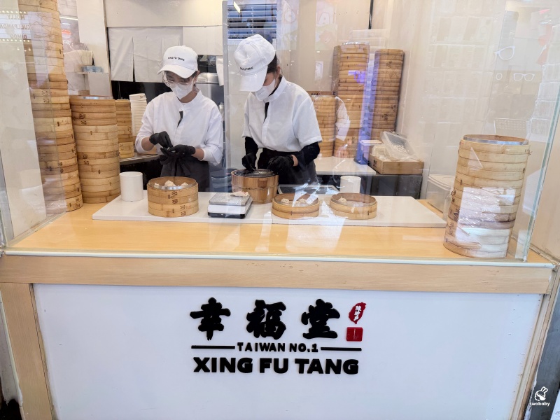 幸福堂 西門町全球旗艦店|現炒黑糖珍珠+噴槍炙燒,一杯飲料成為西門町的觀光風景 @兔貝比的菲比尋嚐 幸福堂 西門町全球旗艦店|現炒黑糖珍珠+噴槍炙燒,一杯飲料成為西門町的觀光風景 @兔貝比的菲比尋嚐