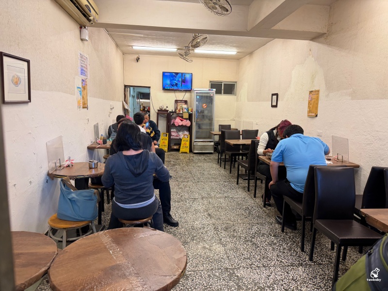 小慧涼麵店|台北超人氣排隊美食 一斤重大份量涼麵有夠狂! @兔貝比的菲比尋嚐 小慧涼麵店|台北超人氣排隊美食 一斤重大份量涼麵有夠狂! @兔貝比的菲比尋嚐