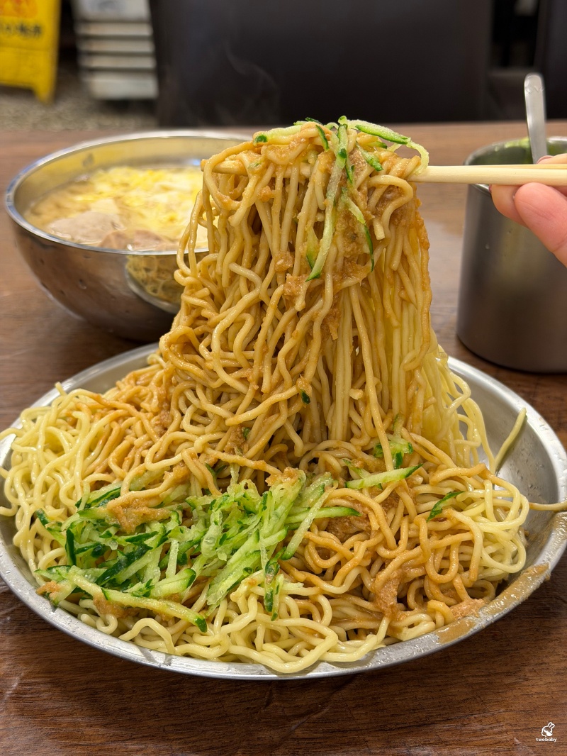 小慧涼麵店|台北超人氣排隊美食 一斤重大份量涼麵有夠狂! @兔貝比的菲比尋嚐 小慧涼麵店|台北超人氣排隊美食 一斤重大份量涼麵有夠狂! @兔貝比的菲比尋嚐