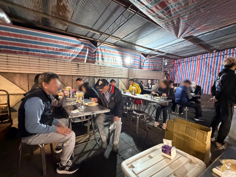 廣州街夜市必吃|施家脆皮蚵仔煎 台北最強冰花脆皮蚵仔煎!萬華30年排隊老店 @兔貝比的菲比尋嚐 廣州街夜市必吃|施家脆皮蚵仔煎 台北最強冰花脆皮蚵仔煎!萬華30年排隊老店 @兔貝比的菲比尋嚐
