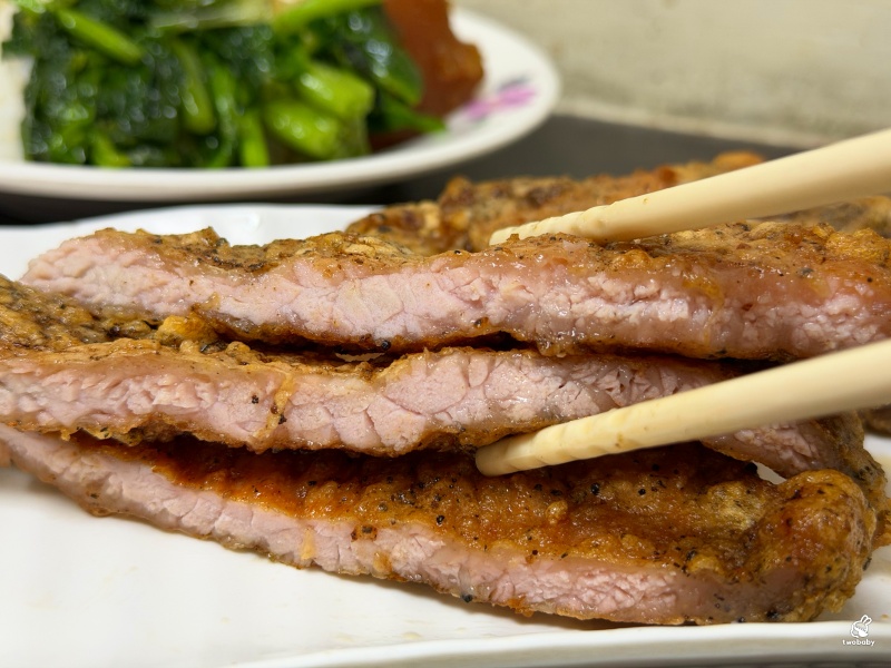 西門町美食《金滿園排骨》60年老字號排骨飯！萬華必吃酥炸排骨飯推薦 @兔貝比的菲比尋嚐