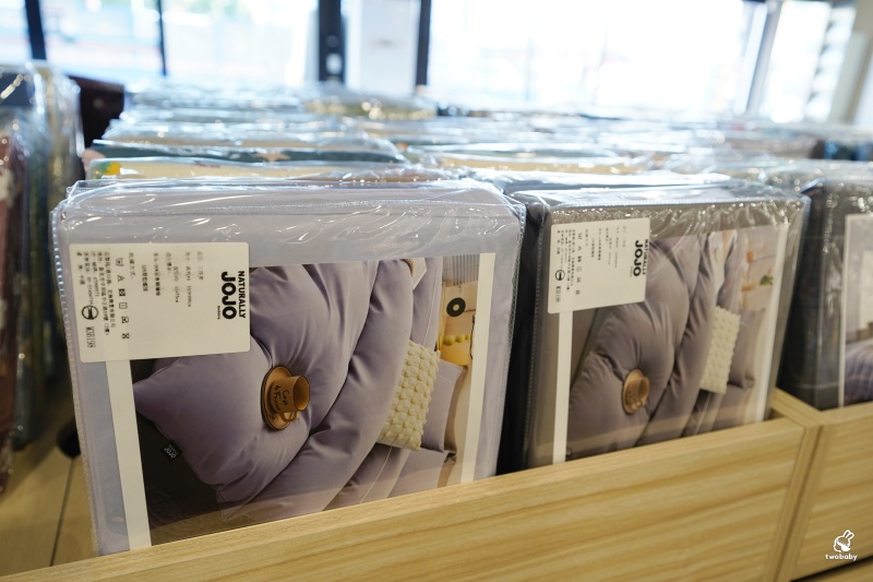 土城床墊推薦｜床的工匠  MIT工廠直營 自產自銷 上百坪展示空間超好逛 2990元雙人床含運也太佛！ @兔貝比的菲比尋嚐