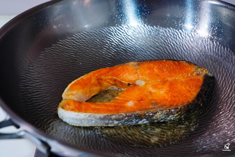 TiKOBO 鈦工坊 TiCOOK 鈦鈦鍋 30cm開箱不沾實測!煎魚、炒菜都好用,懶人也能駕馭的鈦鍋推薦! @兔貝比的菲比尋嚐 TiKOBO 鈦工坊 TiCOOK 鈦鈦鍋 30cm開箱不沾實測!煎魚、炒菜都好用,懶人也能駕馭的鈦鍋推薦! @兔貝比的菲比尋嚐