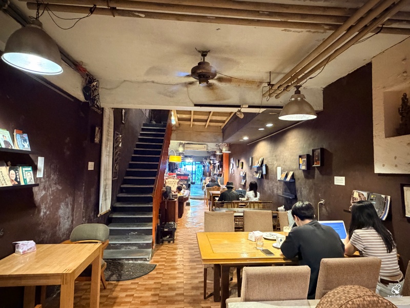 板橋最神秘書店咖啡廳 凝流書店咖啡 藏在巷弄裡的時光隧道 @兔貝比的菲比尋嚐