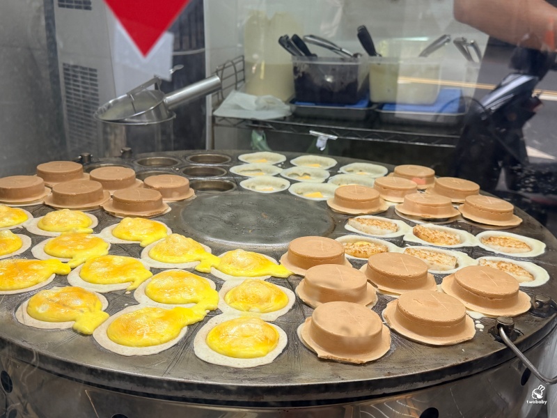 伍師傅車輪餅板橋後埔店 脆皮爆漿車輪餅 還有冰淇淋口味！ @兔貝比的菲比尋嚐