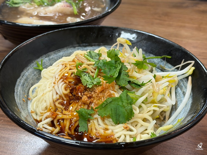 【萬華美食】金好吃純正花枝羹 50年老店,一口咬下是整塊花枝! @兔貝比的菲比尋嚐 【萬華美食】金好吃純正花枝羹 50年老店,一口咬下是整塊花枝! @兔貝比的菲比尋嚐