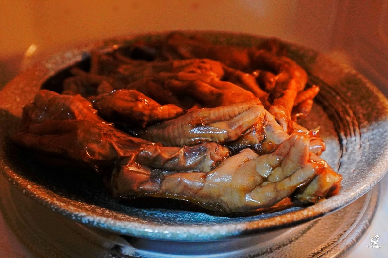 宅配美食開箱|久留米黑羽土雞專賣,退冰加熱就能吃,40年好味道在家也能輕鬆上桌! @兔貝比的菲比尋嚐 宅配美食開箱|久留米黑羽土雞專賣,退冰加熱就能吃,40年好味道在家也能輕鬆上桌! @兔貝比的菲比尋嚐