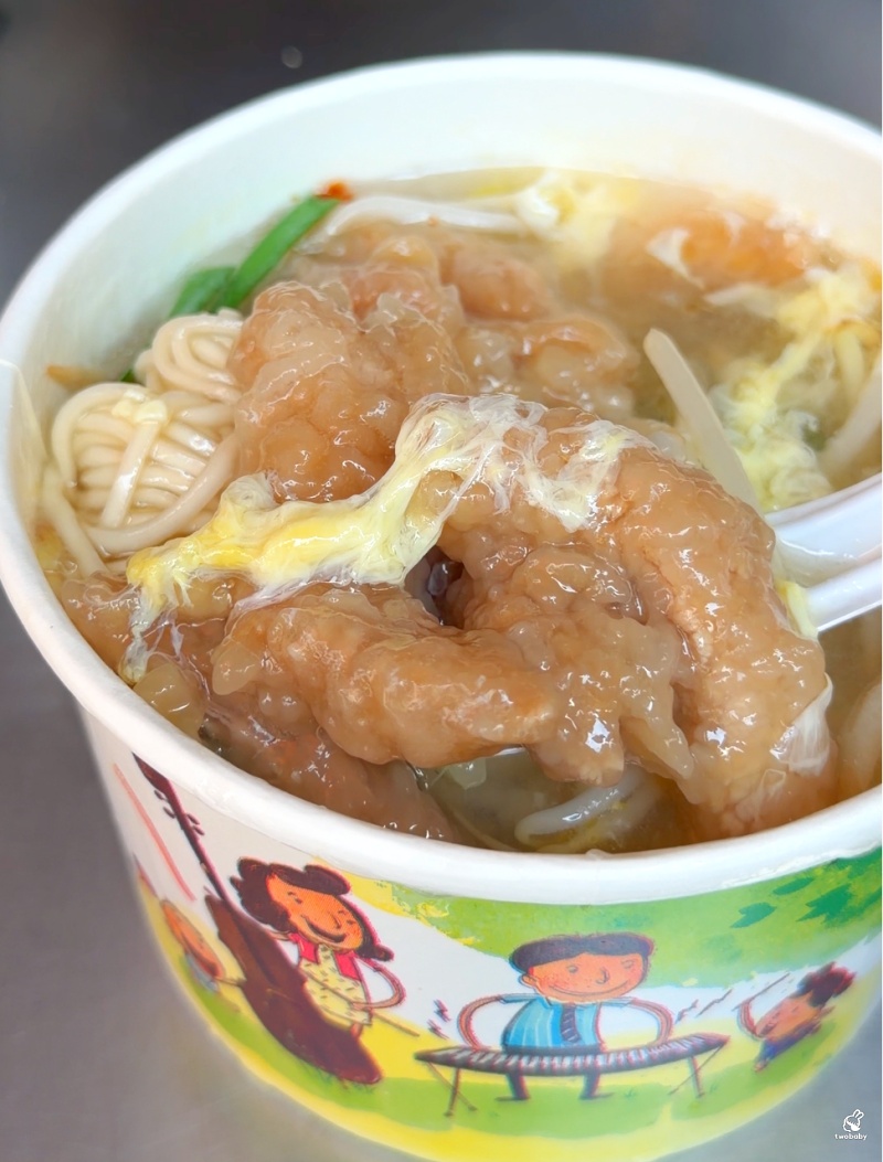 板橋黃石市場美食 小李肉羹 油蔥香、清湯派的赤肉羹 是在地人的最愛！ @兔貝比的菲比尋嚐