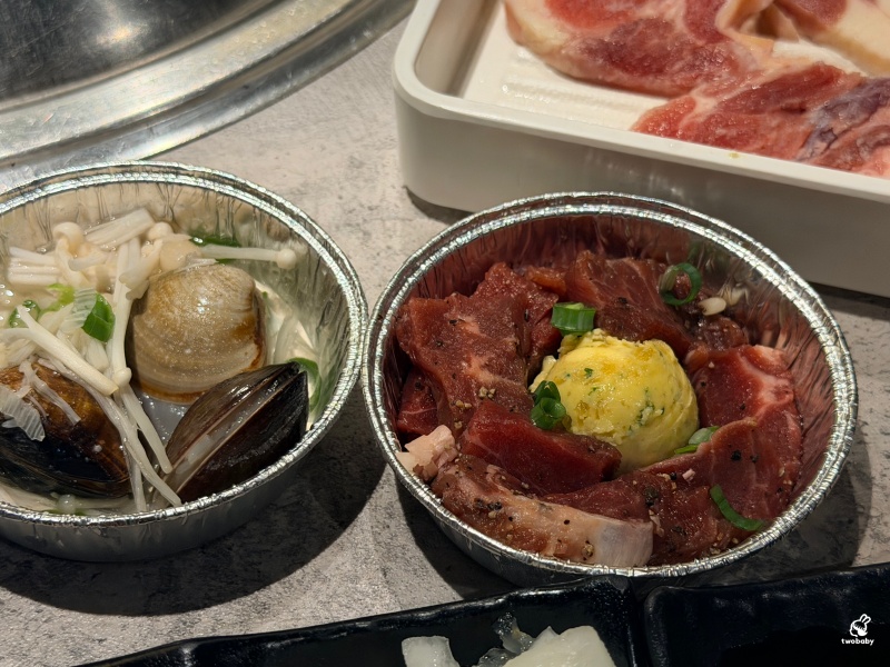 板橋燒肉吃到飽推薦｜肉次方板橋江子翠店爽嗑3小時！現切肋眼牛排、100%原塊牛肉吃得超滿足！ @兔貝比的菲比尋嚐