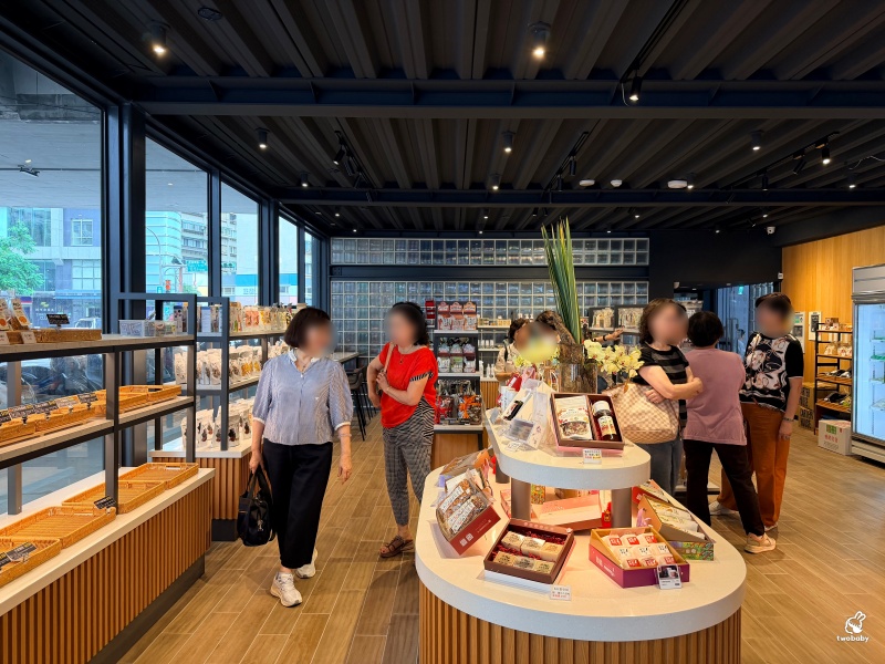 育成蕃薯藤忠孝庇護工場｜寶島百匯吃到飽只要688元還能做公益！蔬食、海鮮、肉類、甜點通通有，吃得到自然與健康的美味饗宴！ @兔貝比的菲比尋嚐