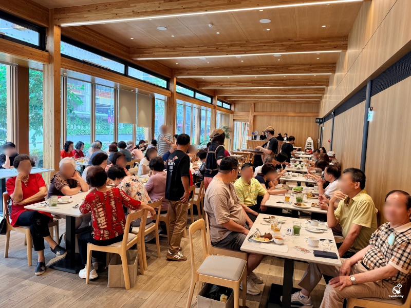 育成蕃薯藤忠孝庇護工場｜寶島百匯吃到飽只要688元還能做公益！蔬食、海鮮、肉類、甜點通通有，吃得到自然與健康的美味饗宴！ @兔貝比的菲比尋嚐