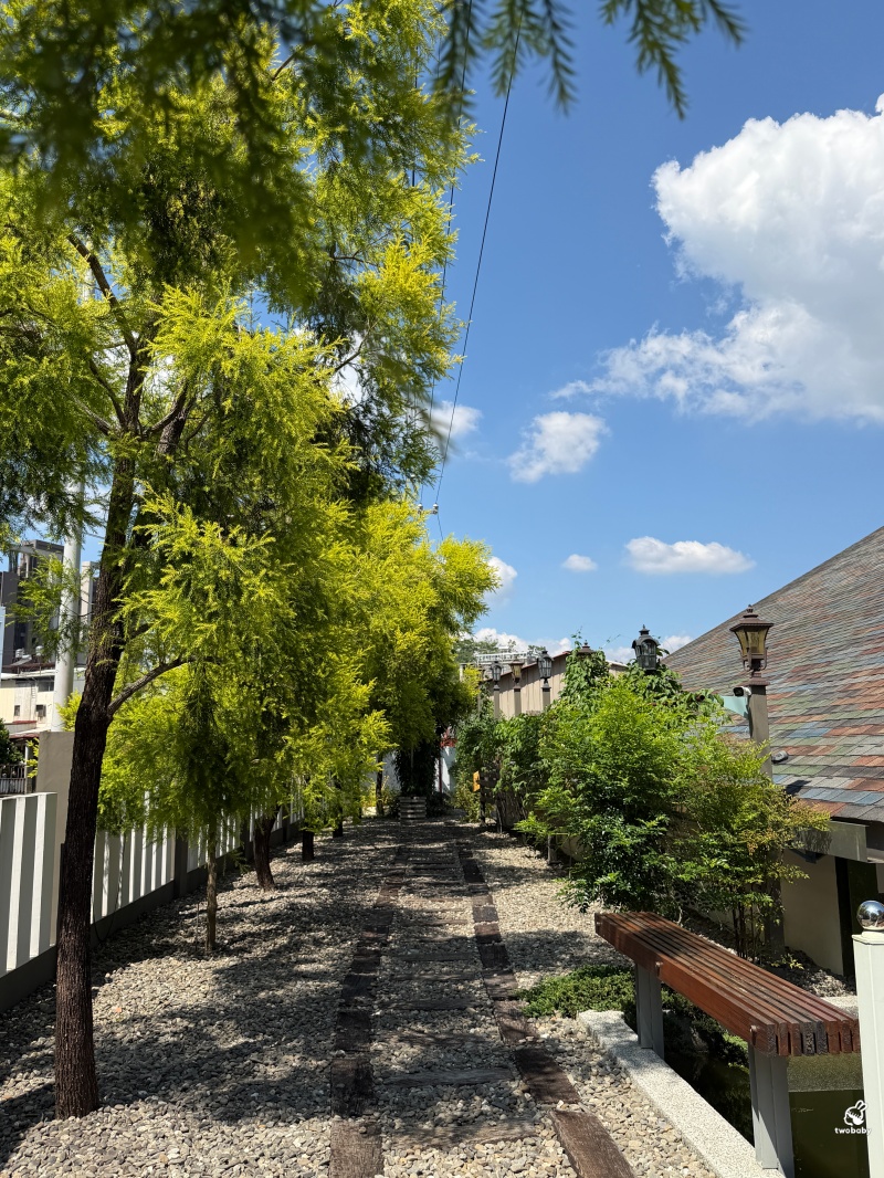 埔里最美素食餐廳！像走進藝廊般的綠建築空間，「無所從來」顛覆我對蔬食的想像 @兔貝比的菲比尋嚐