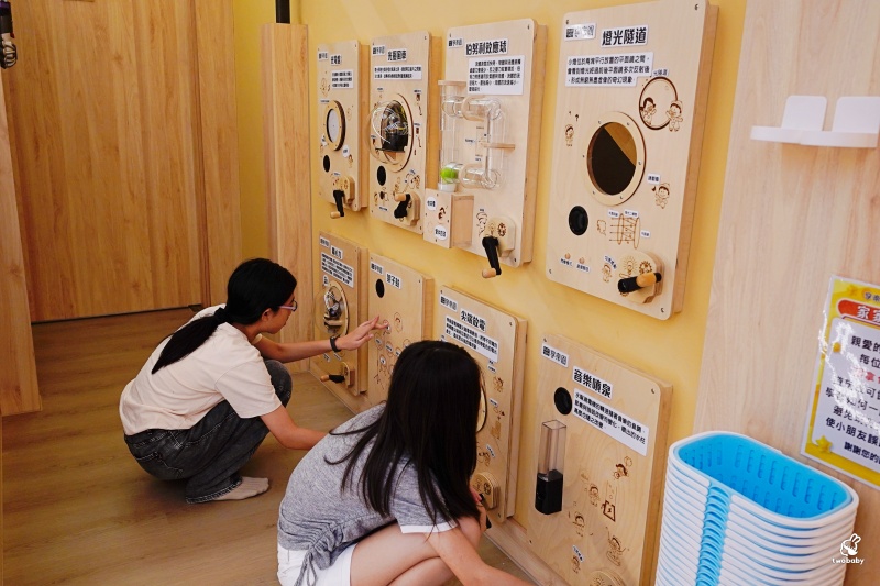 新北親子樂園推薦｜新莊宏匯 享樂園 Enjoy in Joy 新開幕開箱！150坪質感空間，小孩放電爸媽放鬆一次滿足！ @兔貝比的菲比尋嚐