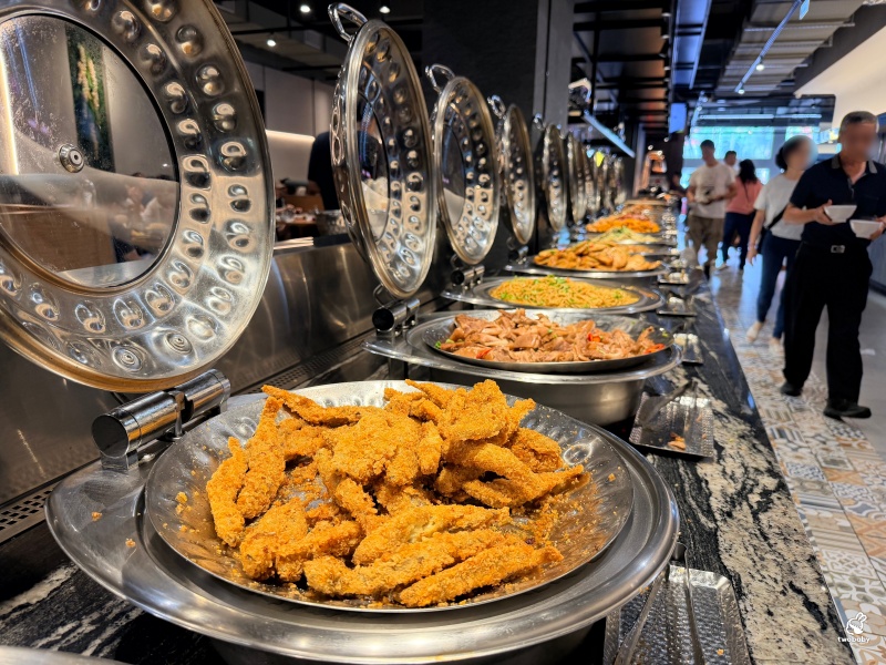 《貴族世家板橋板新店》全台最大平價牛排自助餐廳 400元起 百種周邊料理吃到飽！ @兔貝比的菲比尋嚐