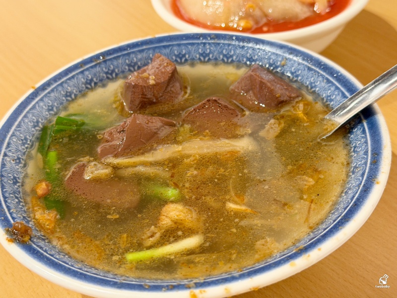 龍山寺美食推薦｜川業肉圓 萬華百年祖傳紅糟肉圓，一口咬下滿滿古早味！ @兔貝比的菲比尋嚐