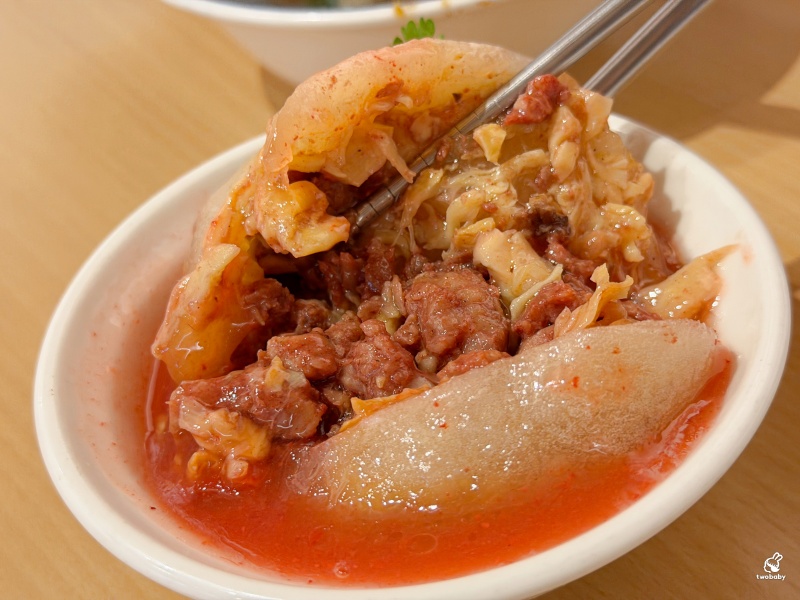 龍山寺美食推薦｜川業肉圓 萬華百年祖傳紅糟肉圓，一口咬下滿滿古早味！ @兔貝比的菲比尋嚐