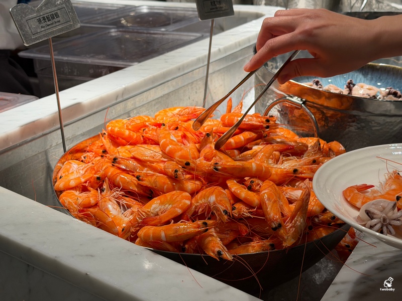 饗食天堂林口三井店 超過200道料理 火烤藍鑽蝦、現切牛排、生魚片、哈根達斯吃到飽完整開箱 @兔貝比的菲比尋嚐