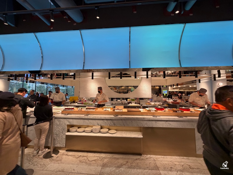 饗食天堂林口三井店 超過200道料理 火烤藍鑽蝦、現切牛排、生魚片、哈根達斯吃到飽完整開箱 @兔貝比的菲比尋嚐