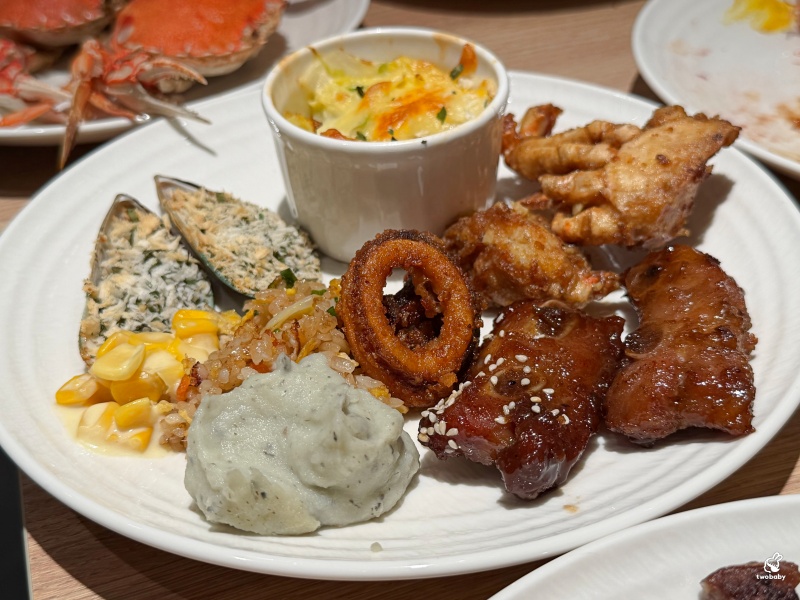 饗食天堂林口三井店 超過200道料理 火烤藍鑽蝦、現切牛排、生魚片、哈根達斯吃到飽完整開箱 @兔貝比的菲比尋嚐