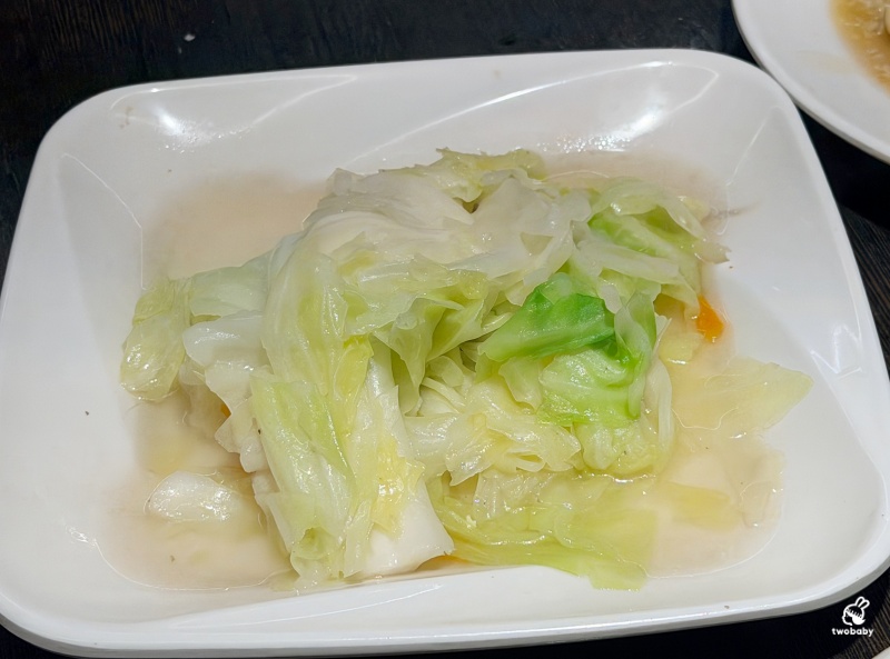 金山老街美食|朱家卜肉80年老店 祖傳四代手路菜 招牌卜肉、鯊魚芋香米粉鍋必點!在地人推薦聚餐首選 @兔貝比的菲比尋嚐 金山老街美食|朱家卜肉80年老店 祖傳四代手路菜 招牌卜肉、鯊魚芋香米粉鍋必點!在地人推薦聚餐首選 @兔貝比的菲比尋嚐