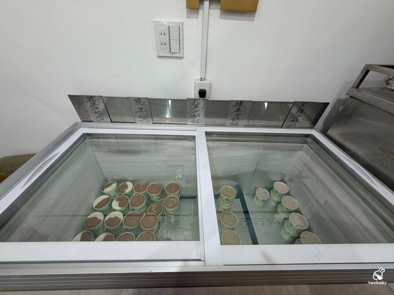宜蘭冰店推薦｜新南商店 隱身雜貨店裡的古早味冰淇淋 沒人帶路真的不會知道！ @兔貝比的菲比尋嚐