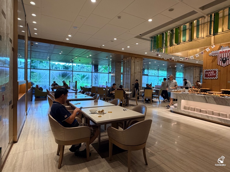 【台北南港美食】六福萬怡酒店敘日全日餐廳早餐吃到飽！平日買一送一超划算，五星Buffet不用住宿也能吃！ @兔貝比的菲比尋嚐