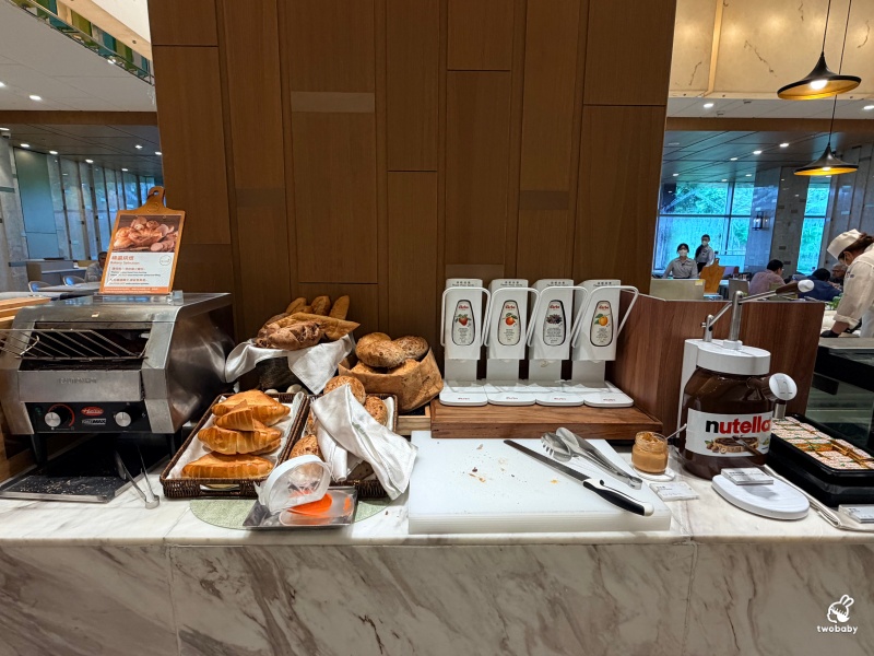 【台北南港美食】六福萬怡酒店敘日全日餐廳早餐吃到飽！平日買一送一超划算，五星Buffet不用住宿也能吃！ @兔貝比的菲比尋嚐