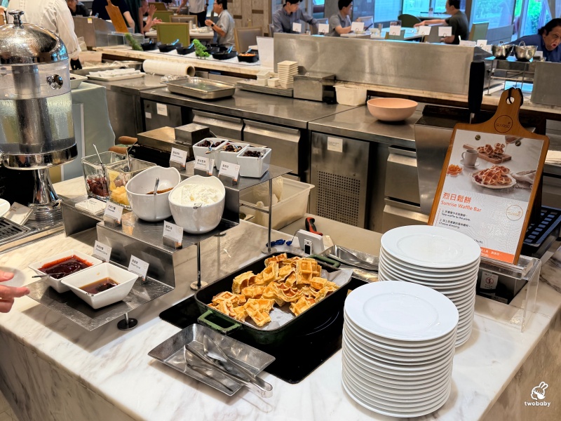 【台北南港美食】六福萬怡酒店敘日全日餐廳早餐吃到飽！平日買一送一超划算，五星Buffet不用住宿也能吃！ @兔貝比的菲比尋嚐