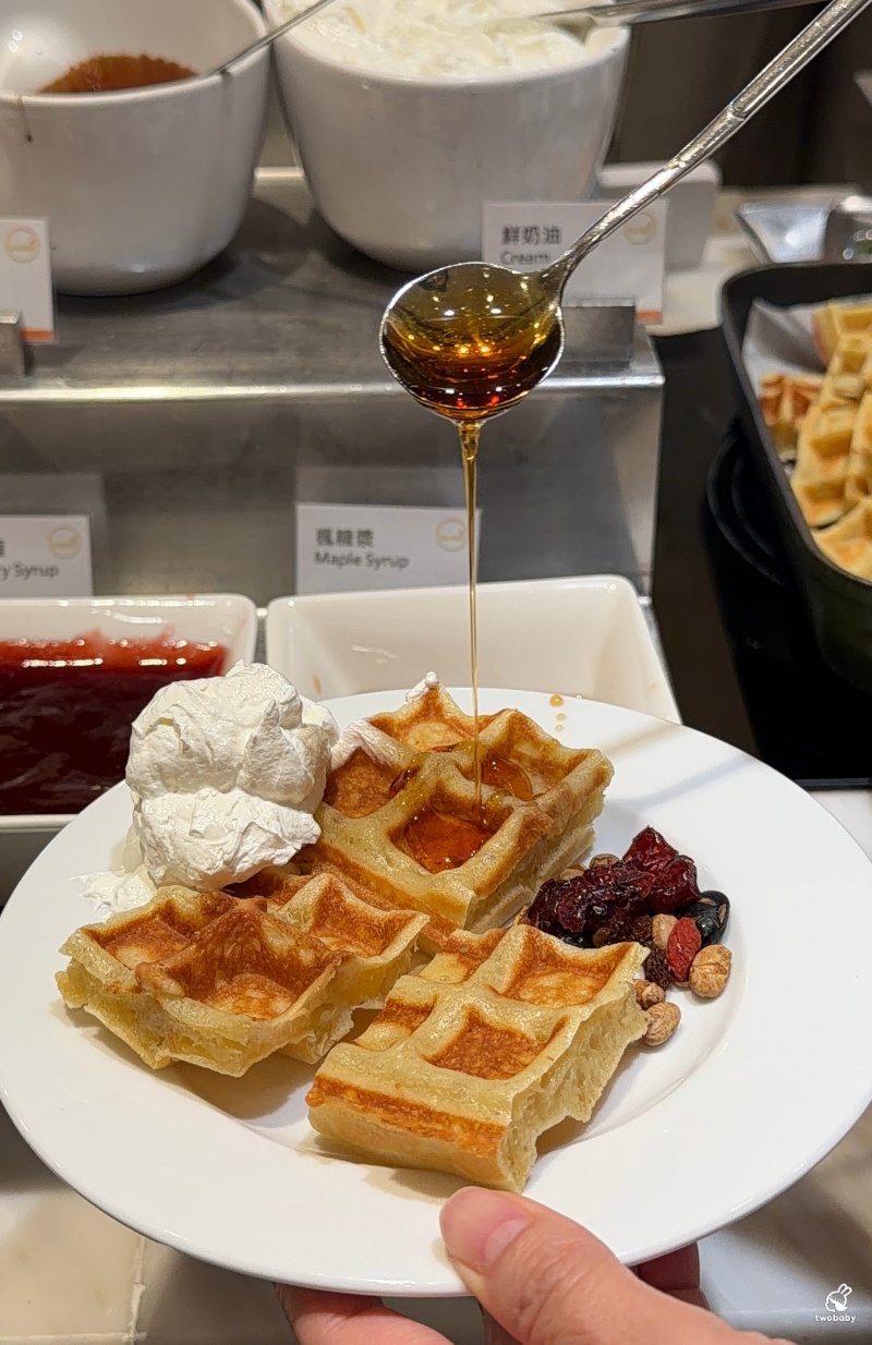 【台北南港美食】六福萬怡酒店敘日全日餐廳早餐吃到飽！平日買一送一超划算，五星Buffet不用住宿也能吃！ @兔貝比的菲比尋嚐