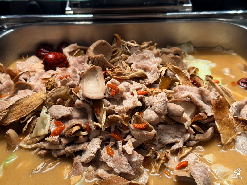 桃園港點吃到飽｜新轉角港式茶餐廳新開幕！780元起現點現做港點無限吃、港飲免費喝、還有龍蝦驚喜加碼！ @兔貝比的菲比尋嚐