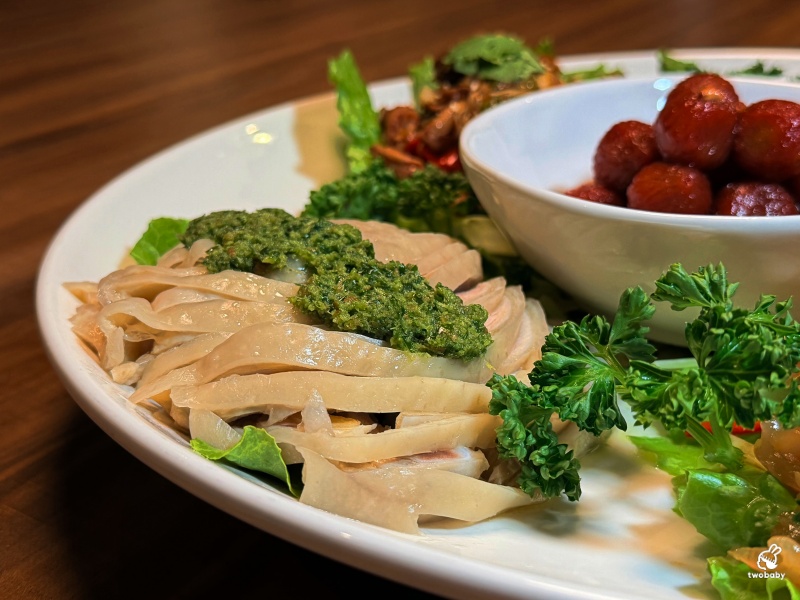 【台北松山美食】晶櫻會館粵滬創意料理｜港臺百大名廚掌杓 宴客聚餐、尾牙春酒首選，還有拿卡西現場演奏！ @兔貝比的菲比尋嚐