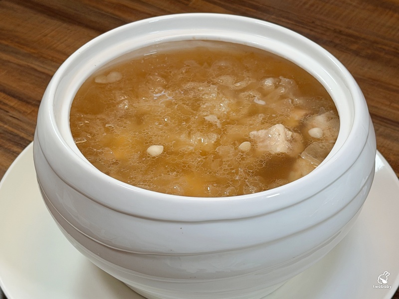 【台北松山美食】晶櫻會館粵滬創意料理｜港臺百大名廚掌杓 宴客聚餐、尾牙春酒首選，還有拿卡西現場演奏！ @兔貝比的菲比尋嚐