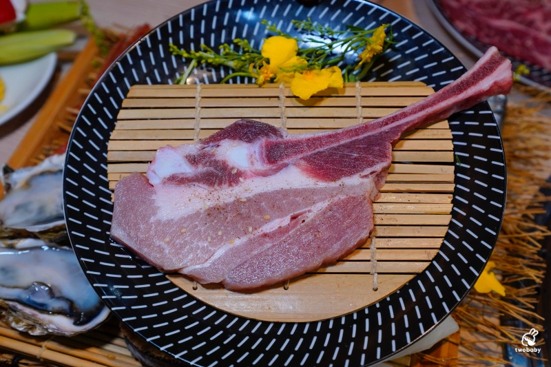 桃園燒肉吃到飽推薦!《燒肉道》全台首創軌道送餐燒肉 頂級海陸雙饗吃到飽只要789元起 日本A5和牛、小龍蝦、天使紅蝦、生蠔干貝無限吃! @兔貝比的菲比尋嚐 桃園燒肉吃到飽推薦!《燒肉道》全台首創軌道送餐燒肉 頂級海陸雙饗吃到飽只要789元起 日本A5和牛、小龍蝦、天使紅蝦、生蠔干貝無限吃! @兔貝比的菲比尋嚐