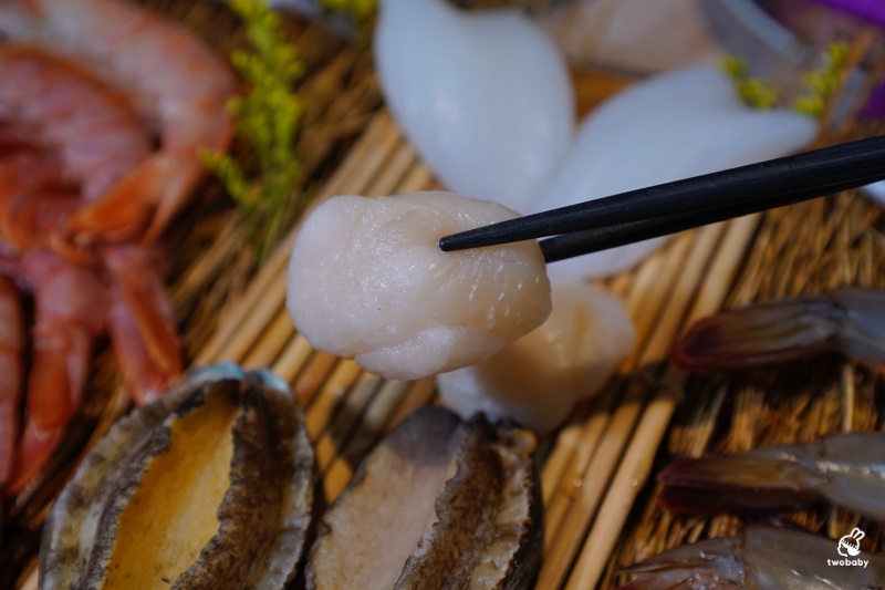 桃園燒肉吃到飽推薦!《燒肉道》全台首創軌道送餐燒肉 頂級海陸雙饗吃到飽只要789元起 日本A5和牛、小龍蝦、天使紅蝦、生蠔干貝無限吃! @兔貝比的菲比尋嚐 桃園燒肉吃到飽推薦!《燒肉道》全台首創軌道送餐燒肉 頂級海陸雙饗吃到飽只要789元起 日本A5和牛、小龍蝦、天使紅蝦、生蠔干貝無限吃! @兔貝比的菲比尋嚐