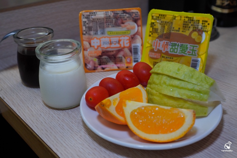 桃園燒肉吃到飽推薦！《燒肉道》全台首創軌道送餐燒肉 頂級海陸雙饗吃到飽只要789元起 日本A5和牛、小龍蝦、天使紅蝦、生蠔干貝無限吃！ @兔貝比的菲比尋嚐