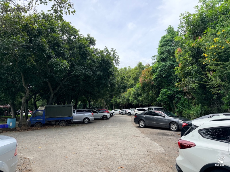 台灣水牛城｜苗栗免費親子景點推薦！磚窯雞、合菜聚餐、看動物一次滿足，佔地超大免門票玩整天！ @兔貝比的菲比尋嚐