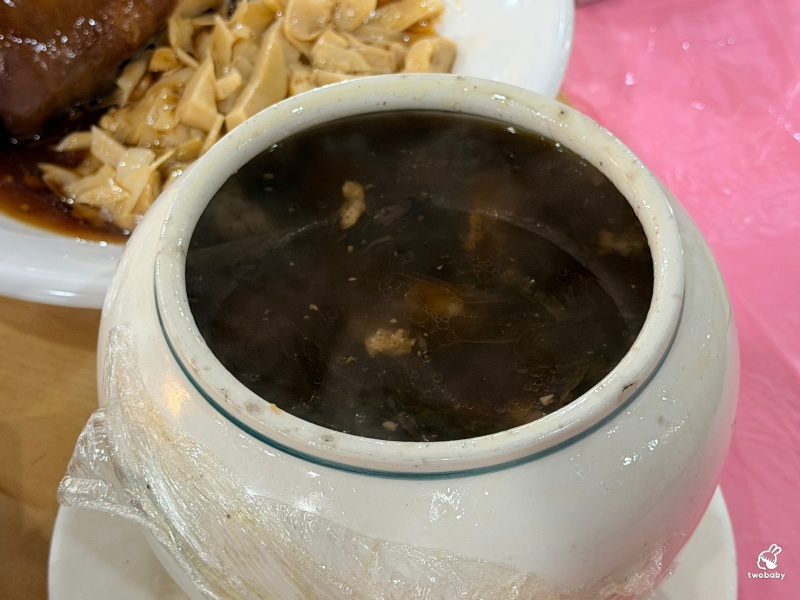 台灣水牛城｜苗栗免費親子景點推薦！磚窯雞、合菜聚餐、看動物一次滿足，佔地超大免門票玩整天！ @兔貝比的菲比尋嚐