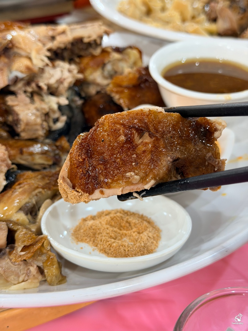 台灣水牛城｜苗栗免費親子景點推薦！磚窯雞、合菜聚餐、看動物一次滿足，佔地超大免門票玩整天！ @兔貝比的菲比尋嚐