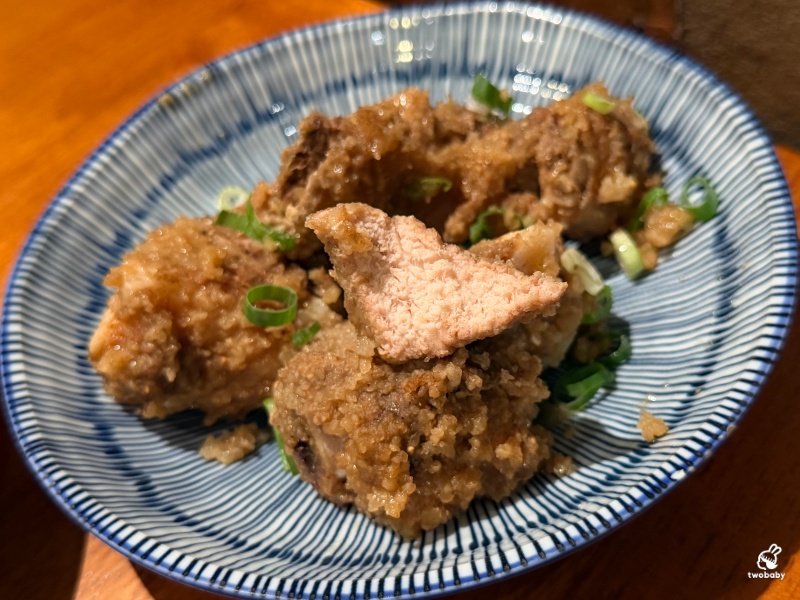 猓玀苑|鳥屎、Fick打造的人氣米干專賣店!一碗份量超狂的雲南風味,炸豬皮、外婆蒸肉必點! @兔貝比的菲比尋嚐 猓玀苑|鳥屎、Fick打造的人氣米干專賣店!一碗份量超狂的雲南風味,炸豬皮、外婆蒸肉必點! @兔貝比的菲比尋嚐