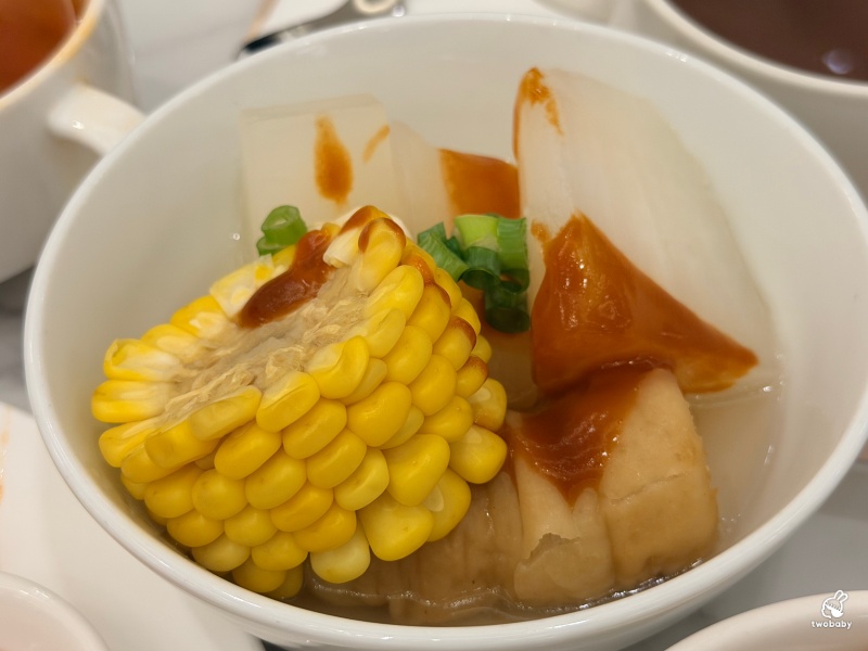 洛可可茶苑｜台北漢普頓酒店早午餐百匯，399元起吃到飽！7-9月限定泰式美食季，月亮蝦餅、打拋豬、生啤酒無限暢飲 @兔貝比的菲比尋嚐