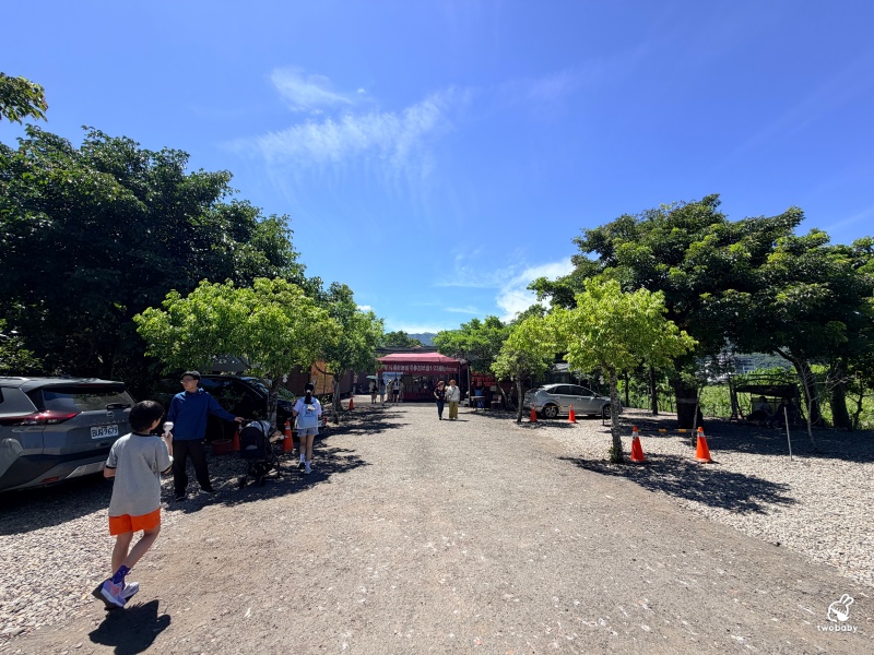 宜蘭頭城景點|玄德宮泡麵土地公,拜拜免費吃泡麵、打卡送Q萌土地公鑰匙圈,還能抽iPhone! @兔貝比的菲比尋嚐 宜蘭頭城景點|玄德宮泡麵土地公,拜拜免費吃泡麵、打卡送Q萌土地公鑰匙圈,還能抽iPhone! @兔貝比的菲比尋嚐